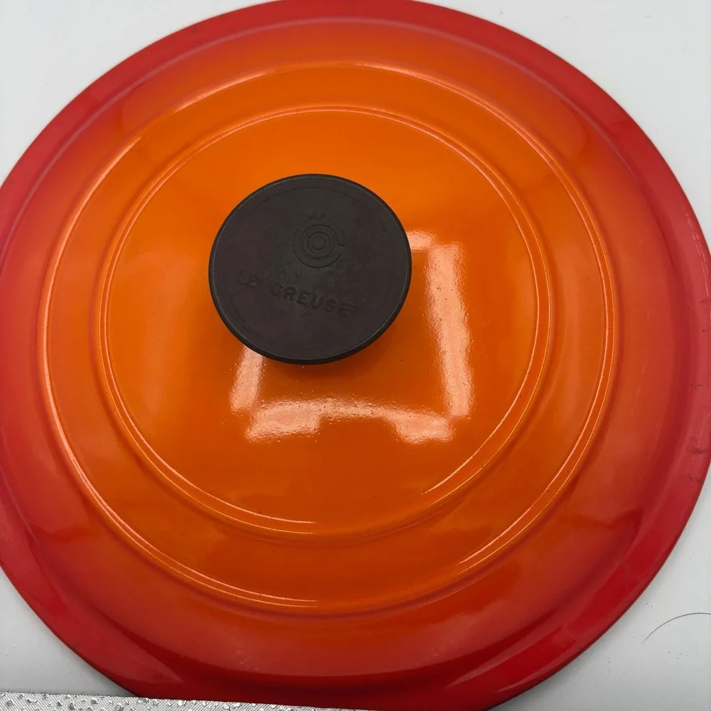 Le Creuset Dutch Oven Lid ONLY 10